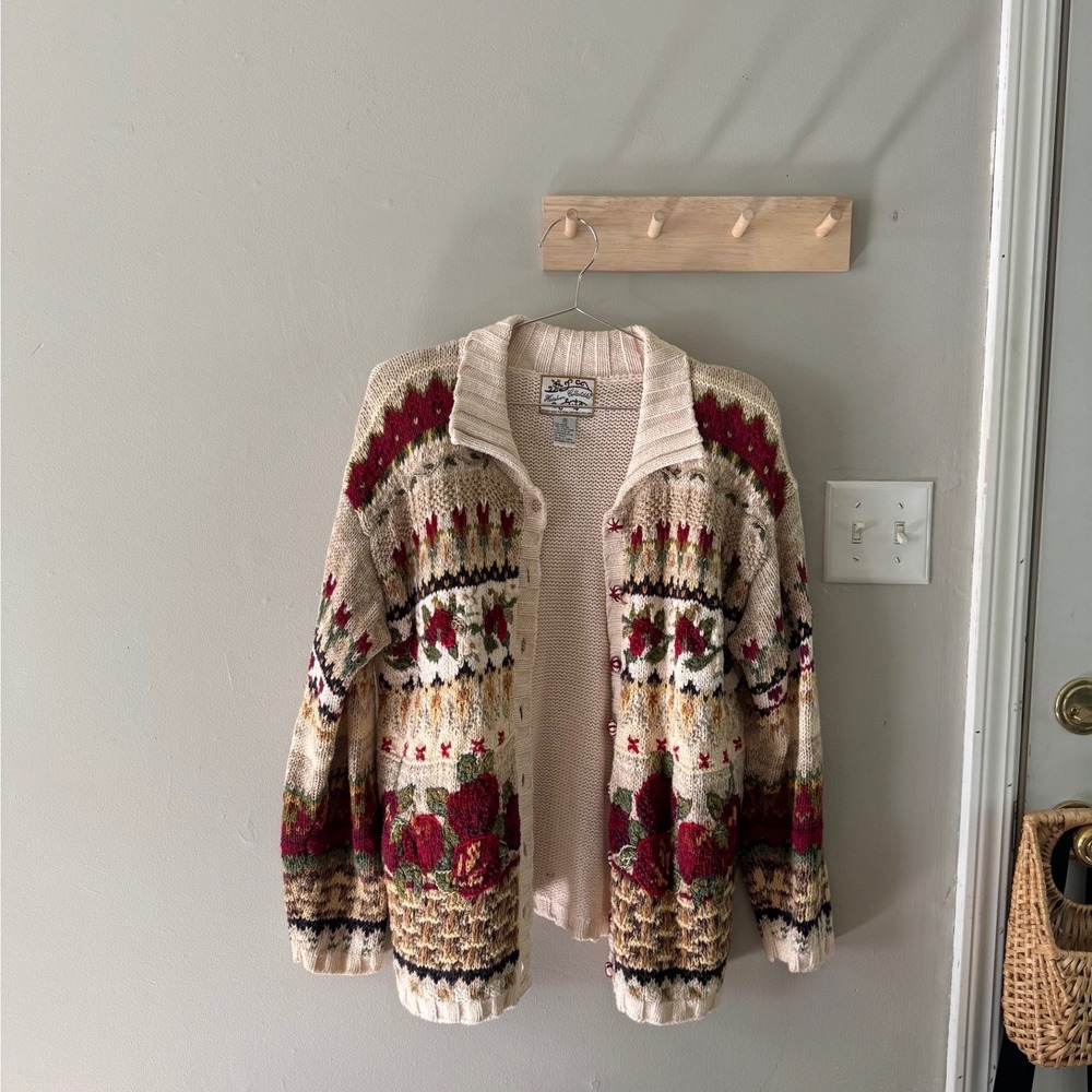 vntg apple orchard Heirloom collectibles sweater